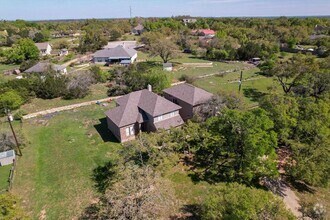 Building Photo - 16909 Westview Trail