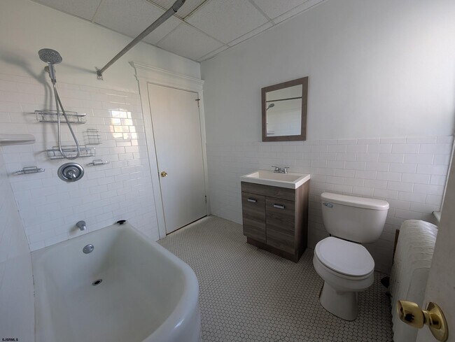 Foto del edificio - 6405 Ventnor Ave