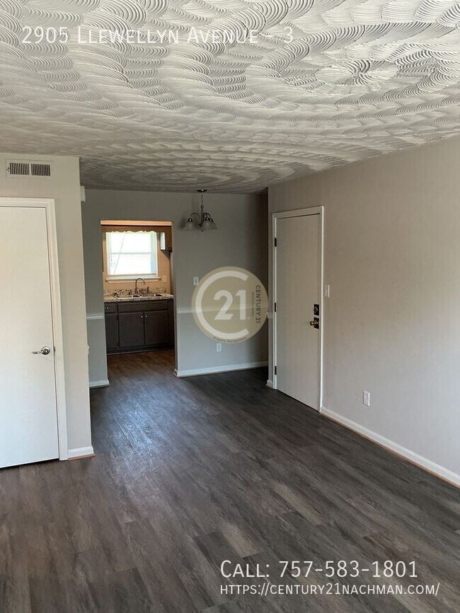 Foto del edificio - 2905 Llewellyn Ave