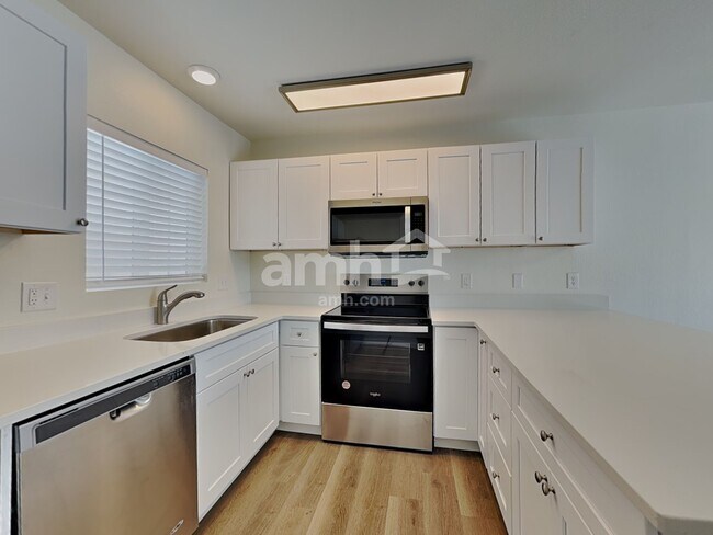 Foto del edificio - 4142 Knollvale Dr