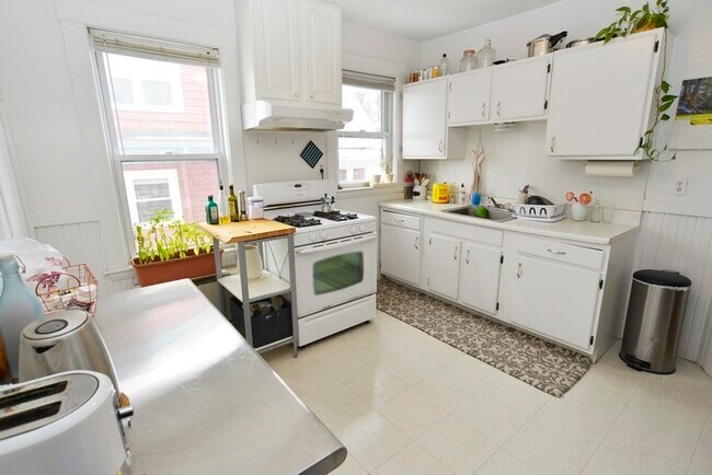Foto del edificio - 89 Rockview St