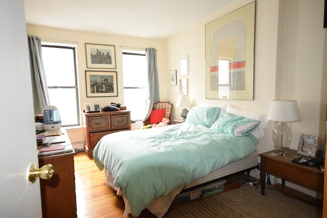 Building Photo - 1228 Bedford Ave