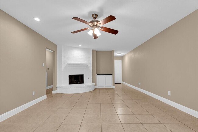 Foto del edificio - 17022 Jane Lynn Ln