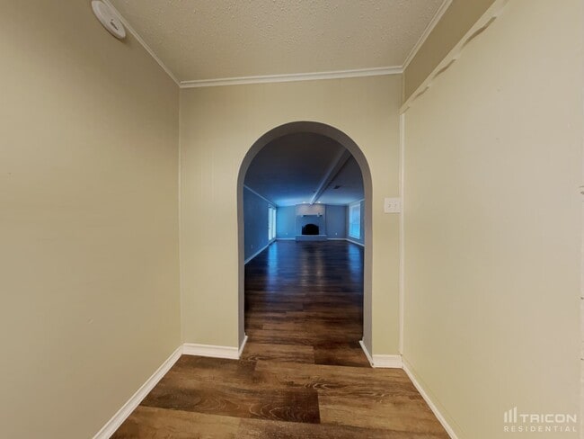 Building Photo - 3328 Woodthrush Ln