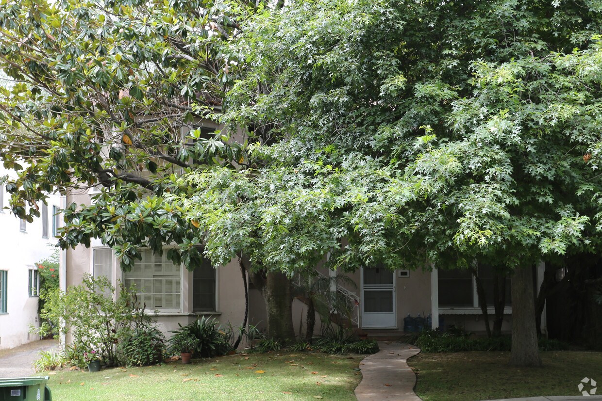 Building Photo - 1427 Greenfield Ave