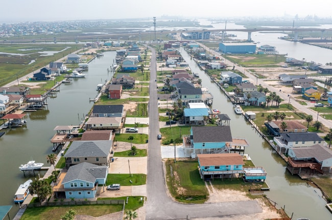 Foto del edificio - 413 Pompano Ln