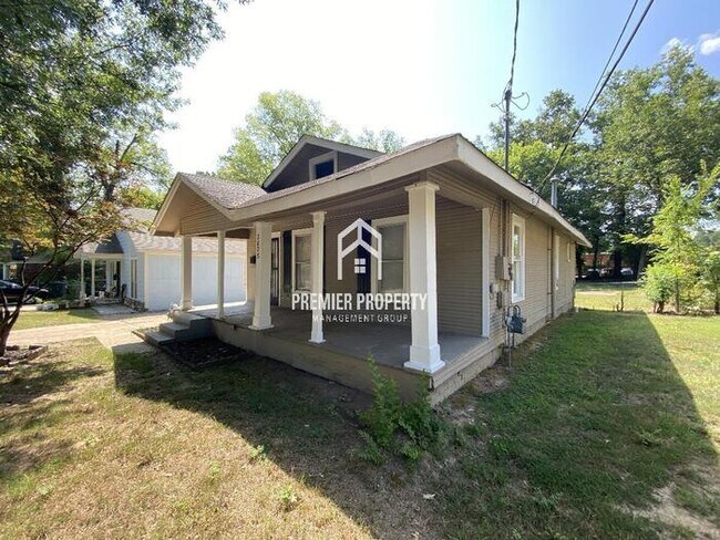 Foto del edificio - 3625 Faxon Ave