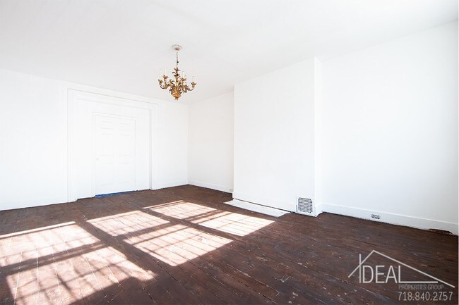 Foto del edificio - 345 Decatur Street #TwnhseR