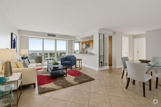 Building Photo - 2841 N Ocean Blvd