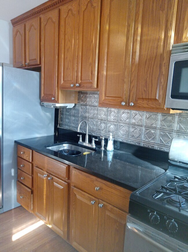 Foto del edificio - 503 Campbells Ln