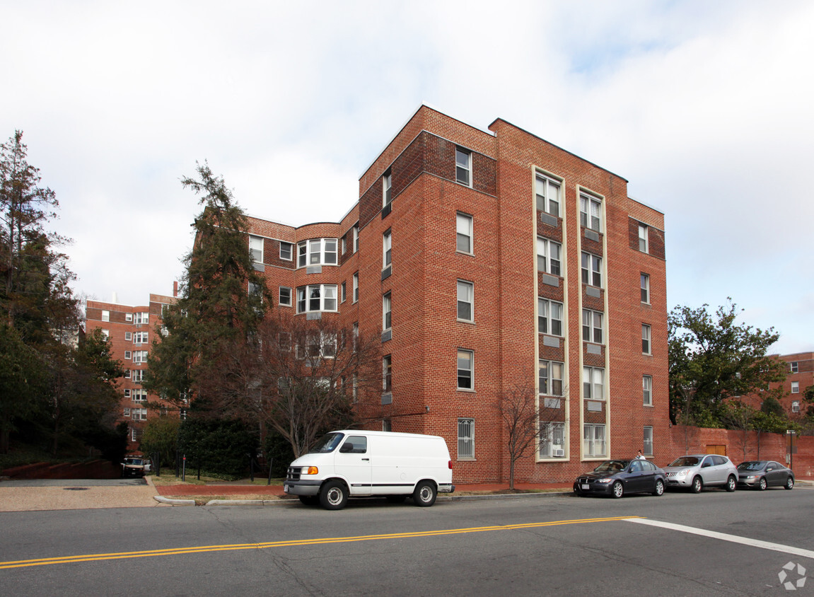 Gateway Georgetown Condos Apartments - Washington, Dc 