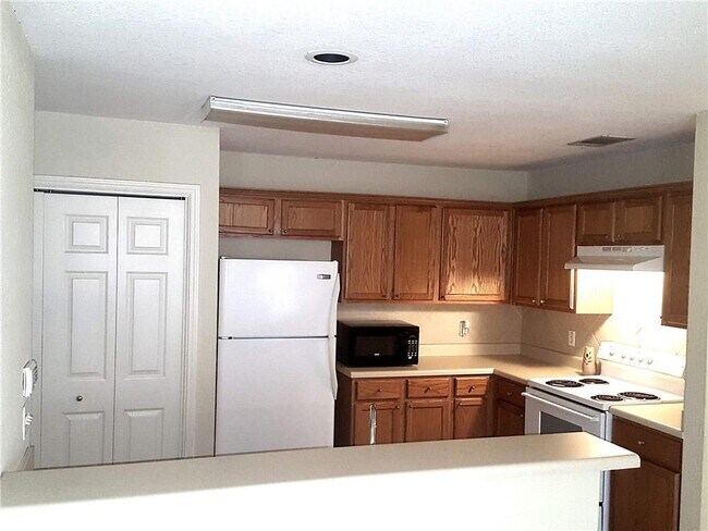 Foto del edificio - 21637 Boggy Ford Rd