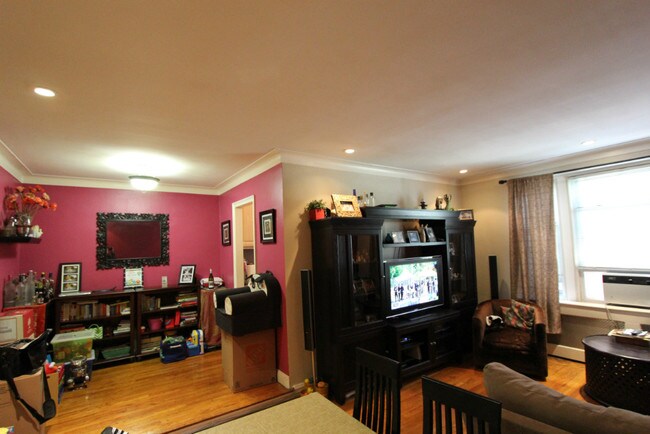 Building Photo - 6909 108th St