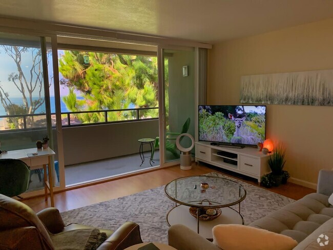 Bright 2/2 For Rent - Los Arboles Apartments