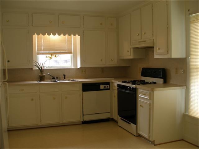 Foto del edificio - 204 Holderrieth Blvd