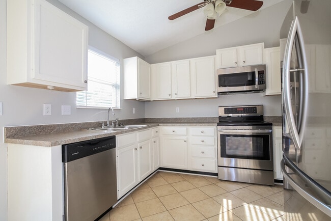 Foto del edificio - 7 N Brushwood Ct