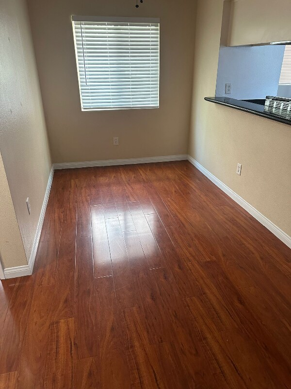 Foto del edificio - 5325 Huntington Dr N