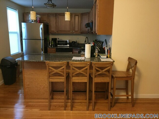 Building Photo - 5 Smythe St