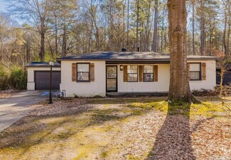Building Photo - 12308 Loganberry Dr