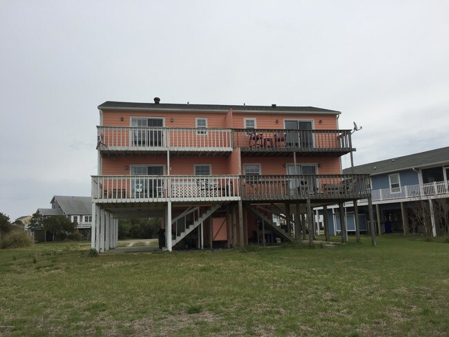 Building Photo - 233 Port Dr