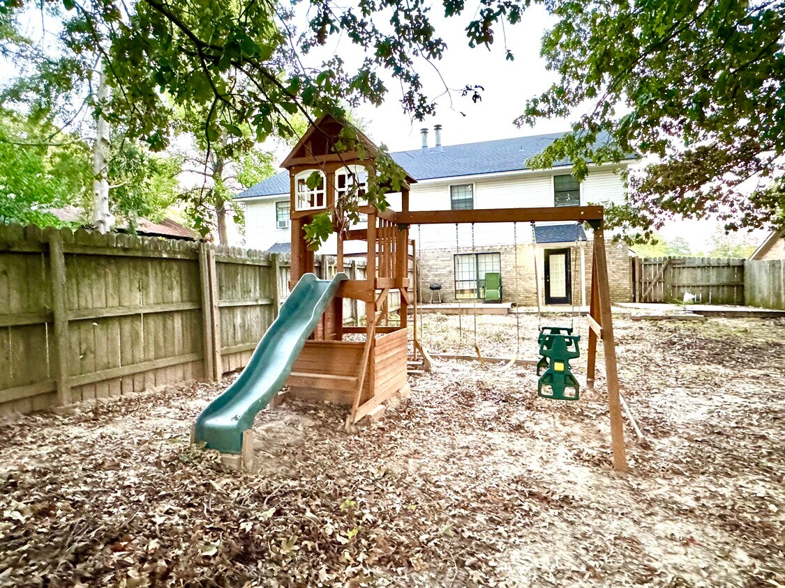 4105 Bill Owens Pky, Longview, TX 75605 Townhome Rentals in Longview