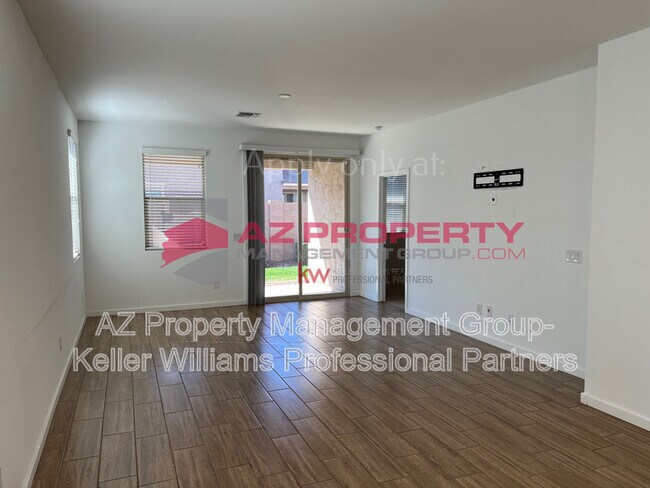 Foto del edificio - 13610 N 142nd Dr.