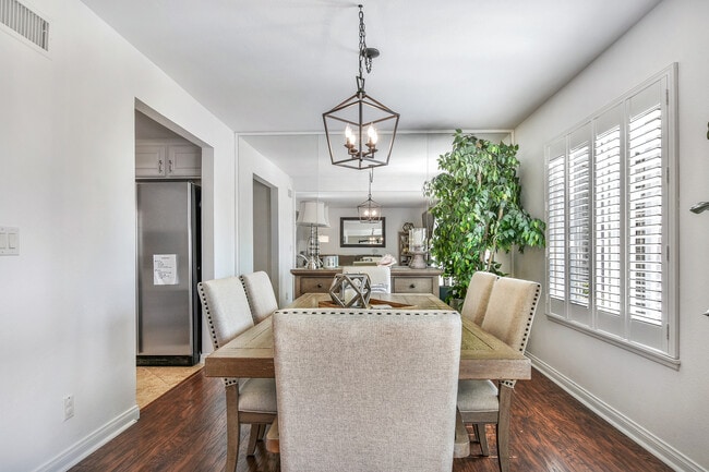 Foto del edificio - 385 Calle Borrego