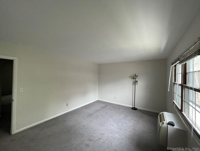 Building Photo - 47 Enid St