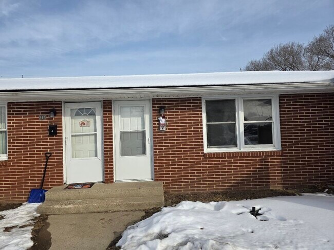 Foto del edificio - 889 S Cherry St