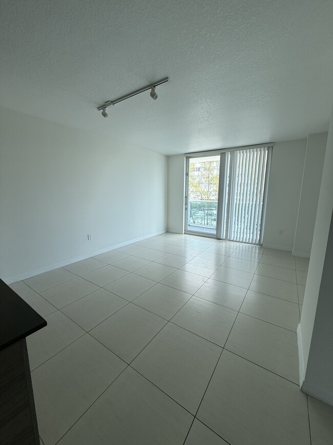 Building Photo - 7517 Mutiny Ave