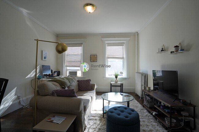 Foto del edificio - 1298 Commonwealth Ave
