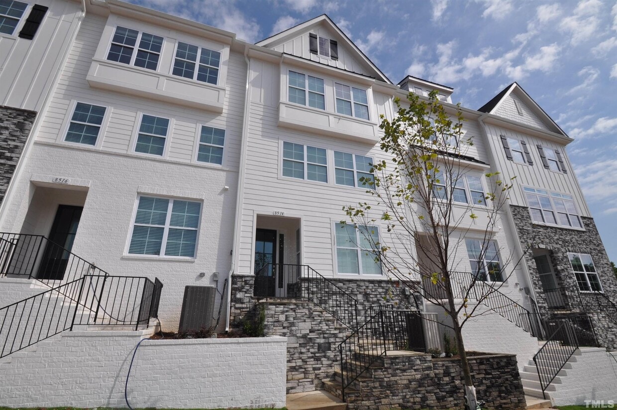 8514 Silsbee Dr, Raleigh, NC 27613 Townhome Rentals in Raleigh NC
