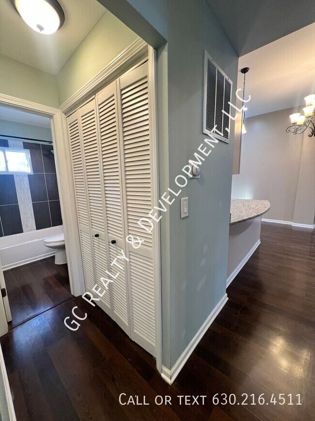 Foto del edificio - 3001 75th St