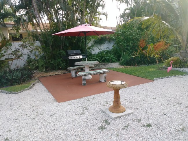 Foto del edificio - 709 N M Street 205