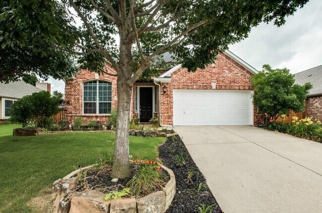 Building Photo - 2468 Chesterwood Dr