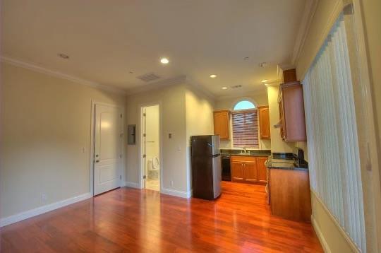 Foto del edificio - 10634 Merriman Rd