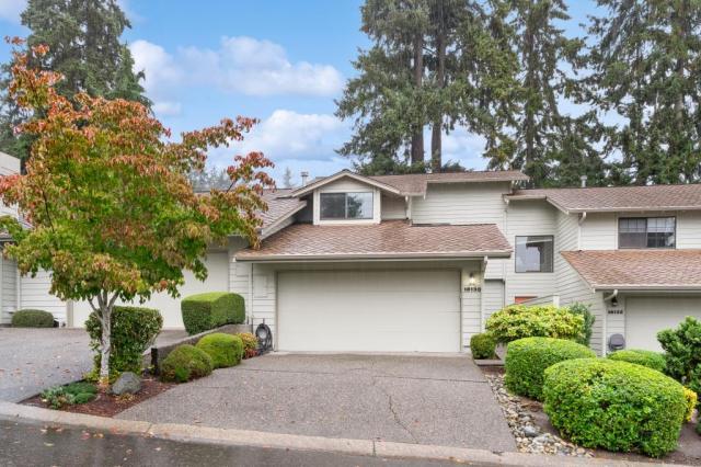 Building Photo - 3 bedroom in Bellevue WA 98008