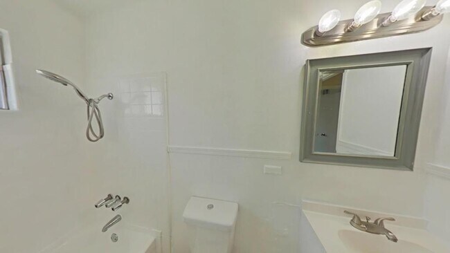 Foto del edificio - 3446 20th St