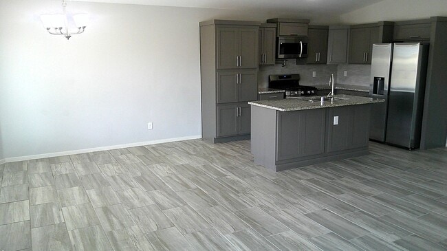Foto del edificio - Exquisite Single Level Horizon Home With R...