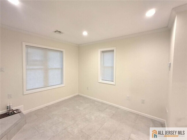 Foto del edificio - 49 Hillside Ave