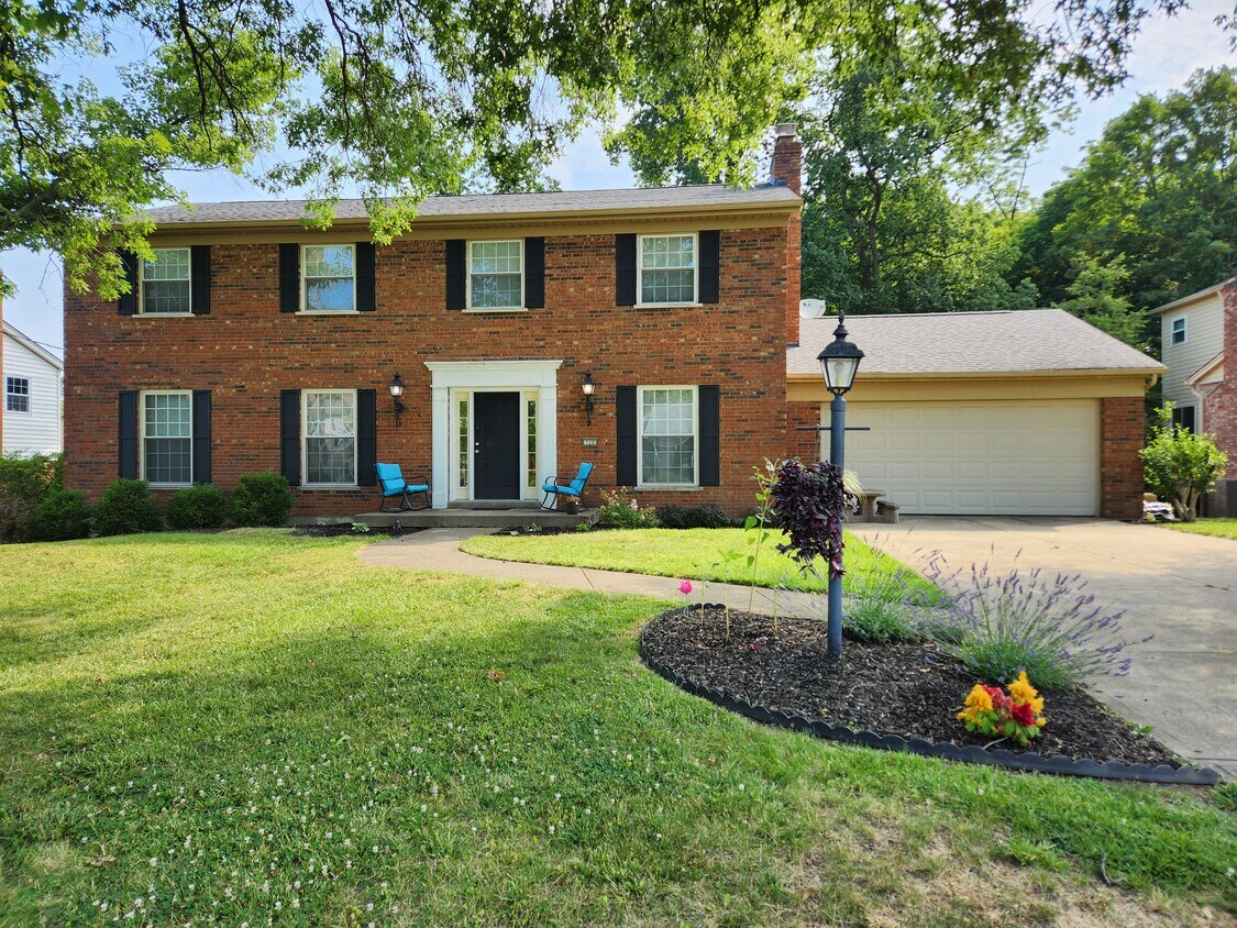 Foto principal - 720 Woodfield Dr