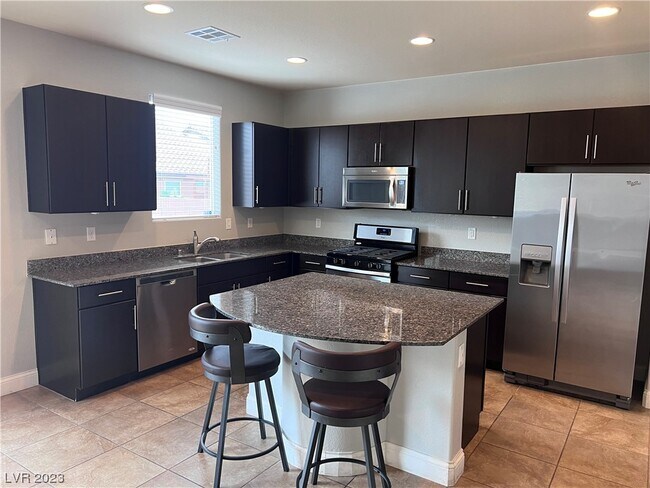Foto del edificio - 5852 Brown Tree Ln