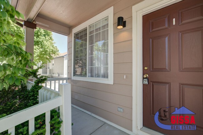 Building Photo - 7225 Canal Pt., C/S, CO 80922 - 4 bed / 2....