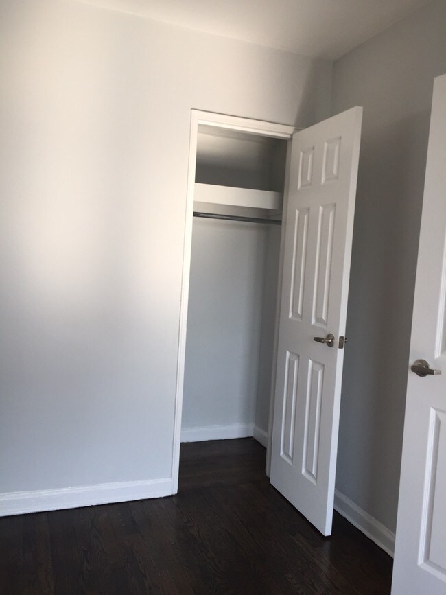 Foto del edificio - 2862 Hylan Blvd