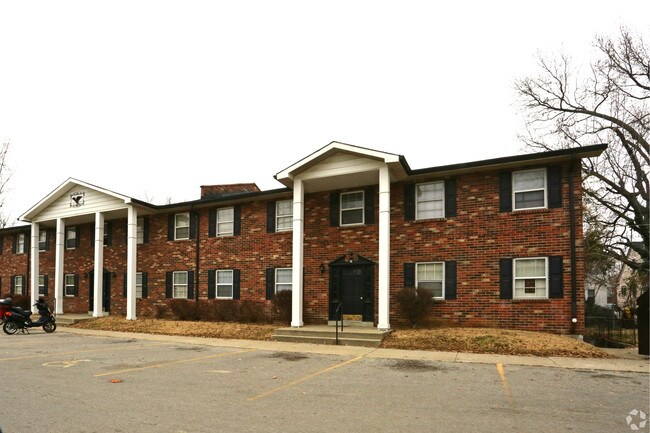 Colonial Oaks Apartments Louisville Ky Apartments Com