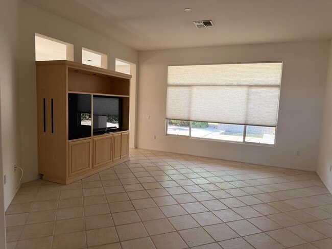Foto del edificio - 78655 Golden Reed Dr