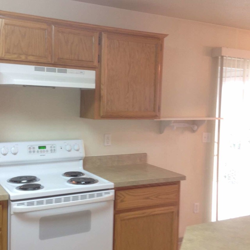 1984 Sky Park Dr, Medford, OR 97504 Room for Rent in Medford, OR