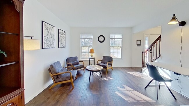 Photo - X Culloden More Ct Apartment