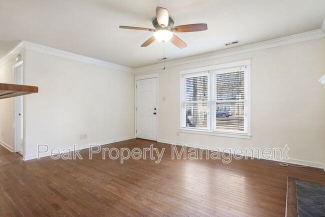 Foto del edificio - 2718 Grantwood Ct