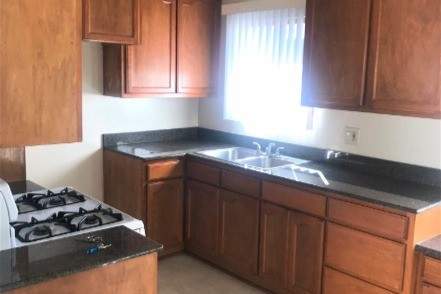 Foto principal - 3345 Artesia Blvd